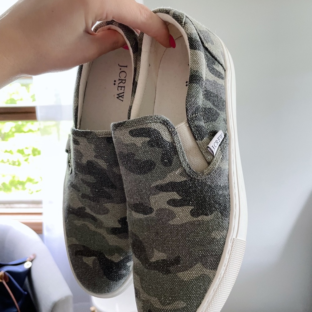 JCREW WOMANS SIZE 8 SHOES